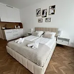 Apartman Planeta 106 - Tylko 100 M Do Glownego Deptaku I Plazy!