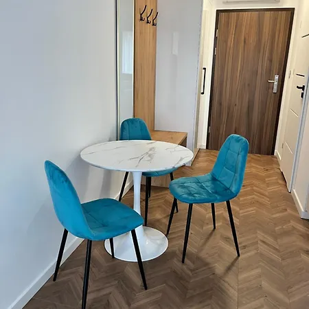 Planeta 106 - Tylko 100 M Do Glownego Deptaku I Plazy! *