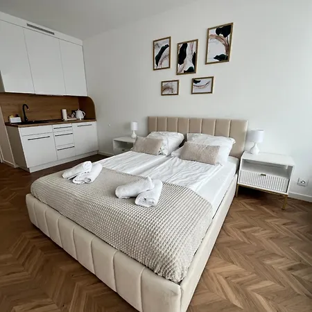 アパート Planeta 106 - Tylko 100 M Do Glownego Deptaku I Plazy!