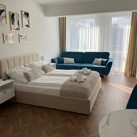 アパート Planeta 106 - Tylko 100 M Do Glownego Deptaku I Plazy! ミエルノ